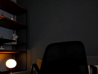 Juandres — modelo de webcam en línea en flirt4free