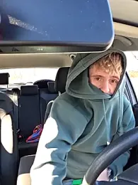 Dejvvvv95 — Stripchat stream photo (Mar 2026)