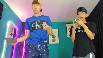 TeamBoyLatin2 — Cam4 stream photo (Apr 2026)