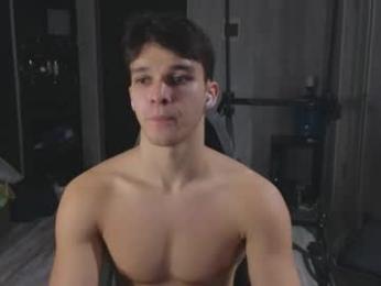 james_friends — modelo de webcam en línea en chaturbate