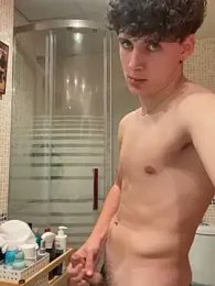 Fideito11 — modelo de webcam en línea en stripchat