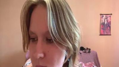IleenCostell — Cam4 stream photo (Aug 2026)