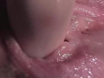 courtney_luv — Chaturbate stream photo (Apr 2026)