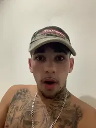 dovapo777 — Stripchat stream photo (Aug 2026)