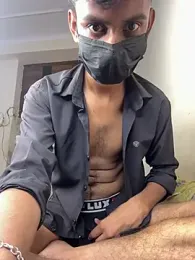Sonu332002 — Stripchat stream photo (Aug 2026)