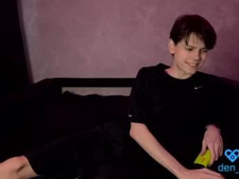 den_phoenix_ — Chaturbate stream photo (Apr 2026)