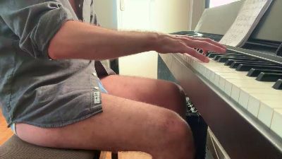 hugohotbi — Cam4 stream photo (Sep 2026)