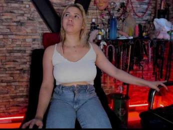 luna_lukis-1324 — Bongacams stream photo (Jun 2026)