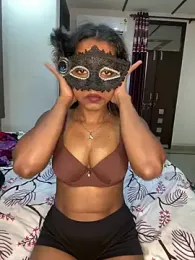 Too_yum_girl — modelo de webcam en línea en stripchat