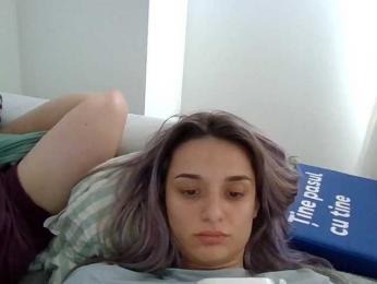 Anais8900 — modelo de webcam en línea en bongacams