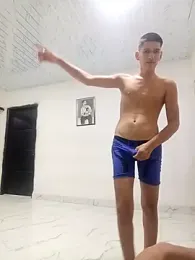 3hornys-straights — modelo de webcam en línea en stripchat