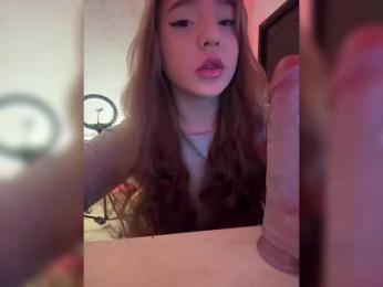 LittleDelora — Bongacams stream photo (Mar 2026)