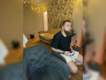 WildLoversOne — modelo de webcam en línea en bongacams