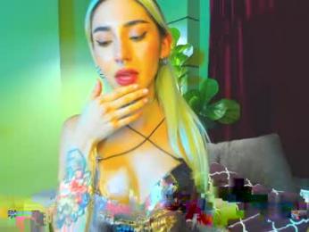 naugthymila3 — Chaturbate stream photo (Apr 2026)