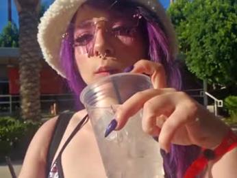 crimsonkitten — Chaturbate stream photo (Apr 2026)