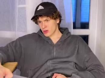 estremecerse — Chaturbate stream photo (Apr 2026)