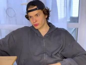 estremecerse — Chaturbate stream photo (Apr 2026)