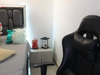 Lola Dove — Flirt4free stream photo (Jul 2026)