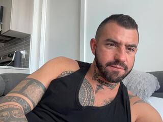 Izzi — Flirt4free stream photo (Jun 2026)