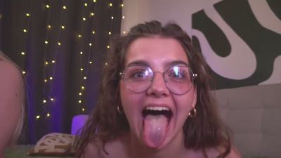 AzzieTheriault — modelo de webcam en línea en cam4