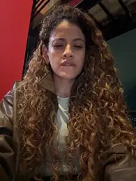 alana15 — modelo de webcam en línea en stripchat