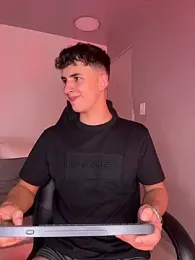 AdrianRinaldi — stripchat