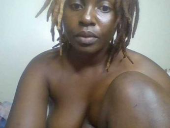 freakcurvy8 — Bongacams stream photo (Apr 2025)