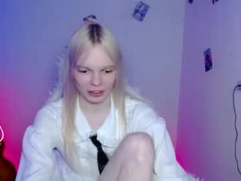 emily_nyaffe — modelo de webcam en línea en chaturbate