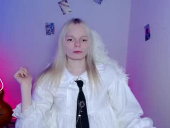 emily_nyaffe — modelo de webcam en línea en chaturbate