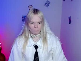 emily_nyaffe — modelo de webcam en línea en chaturbate