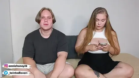 _taintedlovers_ — Stripchat stream photo (Sep 2025)