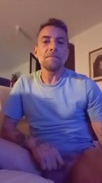 allinside5 — Cam4 stream photo (Apr 2026)