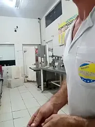 RobertoLuiz84 — Stripchat stream photo (Apr 2026)