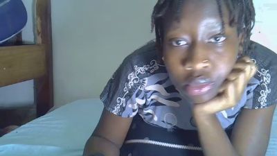 Prettylips222 — cam4