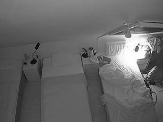 voyeurcam-julmodels-bed-7 — Camsoda stream photo (Aug 2026)