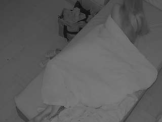 voyeurcam-julmodels-bed-7 — Camsoda stream photo (Aug 2026)
