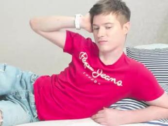 semyonone — modelo de webcam en línea en chaturbate