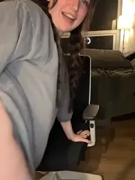 nerdynina — Stripchat stream photo (Apr 2026)