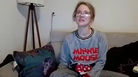 little-leni — Stripchat stream photo (Mar 2026)