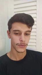 GiganteOMenino — modelo de webcam en línea en cam4