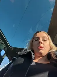 hotamanda01 — modelo de webcam en línea en stripchat