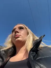 hotamanda01 — modelo de webcam en línea en stripchat