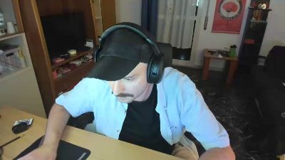 hornyboy327 — modelo de webcam en línea en cam4