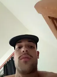 caio18b — Stripchat stream photo (Jun 2026)