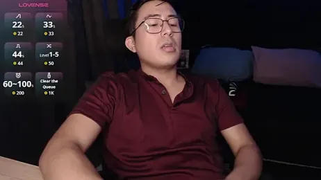 andrewmhilton_ — Stripchat stream photo (Apr 2026)