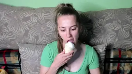 MaggieCake — Stripchat stream photo (Nov 2023)