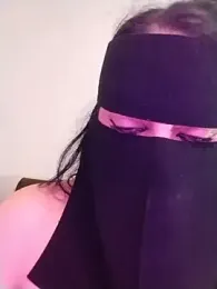 lmalikaahlamedubai — modelo de webcam en línea en stripchat