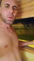 Crm23 — modelo de webcam en línea en cam4