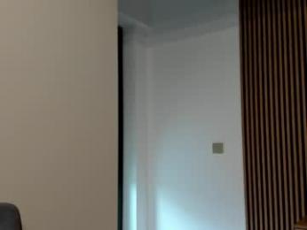 devyale — Chaturbate stream photo (Mar 2026)