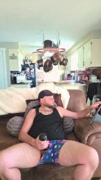 cuttdog2 — Cam4 stream photo (May 2026)